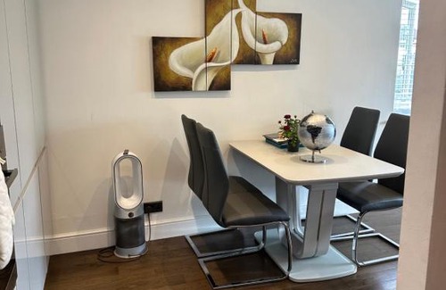 Nonsuch Apartment | Balmoral