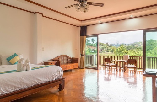 Sop Poeng Hotel | Bamboo Grove Chiang Mai