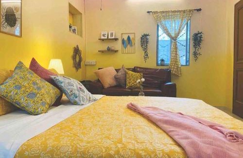 Pali Hill Apartment | Bandra Studio Lokhandwala House, Near Carter Road, Palli Hill by Connekt Homes