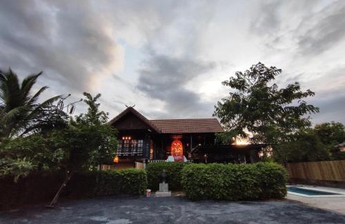Thai Chana Suek Villa | Banhom Pool villa บ้านหอมพูลวิลล่า
