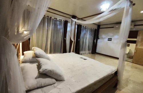 Thai Chana Suek Villa | Banhom Pool villa บ้านหอมพูลวิลล่า