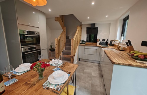 Melkridge House | Bankside Cottage - Two Bedroom House, Sleeps 4