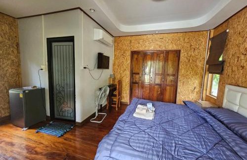 Khanu Woralaksaburi House | Bansuankeptawan farmstay