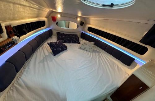 Playa Pobla de Farnals Boat Rental | Barco Alojamiento