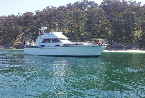 Playa Pobla de Farnals Boat Rental | Barco muy acogedor en Valencia