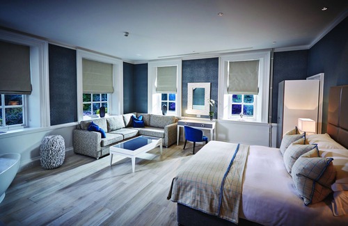 Wonersh Hotel | Barnett Hill - Luxury Hotel