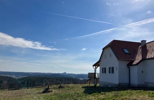 Ziegenberg House | Baronigg Weingartengut