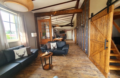 Oberdorla House | Barrier-free vacation property - vacation complex with playground