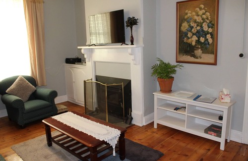 Peterborough House | Barrier House - Peterborough