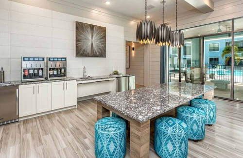 Florida Central Atlantic Coast Apartment | Barsala l Modern 2BR with Sunroom & Pool – Near Orlando