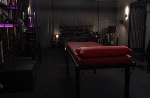 Mitte Apartment | Basement of O