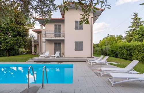 San Benedetto di Lugana Apartment | Baseventuno 1 Trilocale piano terra