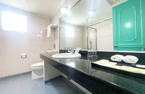 District 5 Hotel | Bat Dat Hotel