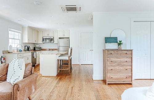 Staunton House | Batten Green - Luxury Boutique Inn. Entire Venue! WOW Views!