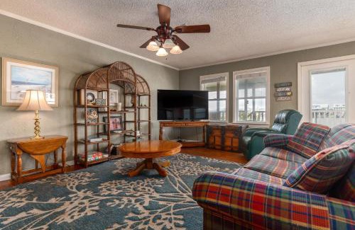 Indian Bay House | Bay Dream Believer - 853 Desoto Dr Both Sides home