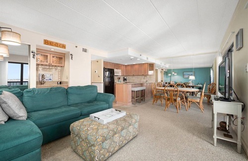 Midtown Ocean City Condo | Bay Princess Condo with Outdoor Pool and Balcony!