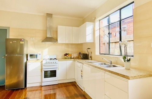 Highett Apartment | Bay Rd | Kids & Pet Friendly | Free Parking