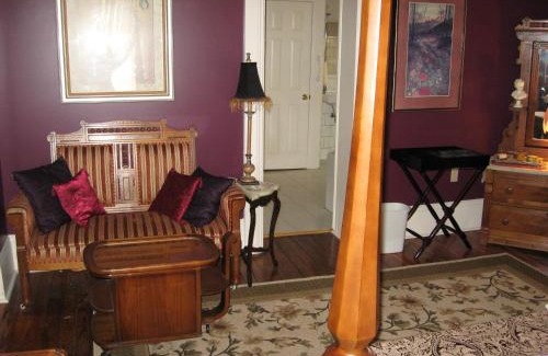 Steubenville Bed & Breakfast | Bayberry House Bed and Breakfast