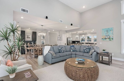 Corolla House | Baydream Believer Corolla