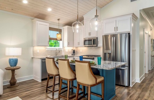 Indian Bay Condo | Bayfront Gem Near Fishing in Dauphin Island