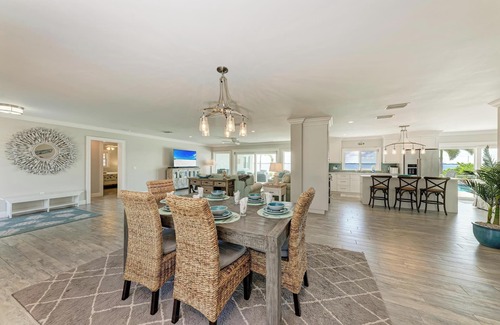 Key Royale House | Bayfront Home - Private Pool - By Island Real Estate Vacations