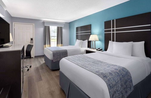 Dock Junction Hotel | Baymont by Wyndham Brunswick GA