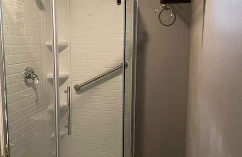 Houma House | Bayou Country comfort home. Parades, festivals, tours, seafood, cajun cook!