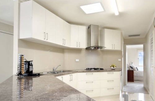 Clifton Springs House | Bayshore Beach Retreat