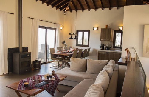 Nopigia Villa | BBQ+Outdoor Kitchen★Lux Stone Villa★ Sea View