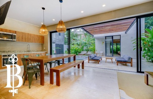 Zama Villa | Beach 1 mi away from Modern Spacious Villa