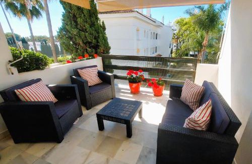 Guadalmina Apartment | Beach and golfside apartment in Guadalmina