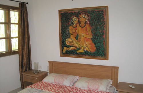 Betalbatim Villa | Beach & basic shopping15 min. walk,swimpool in season, garden, cook on request