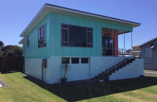 Bowentown House | Beach Belle