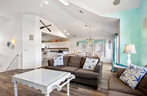 Southern Shores House | Beach Bound: Private Pool | Hot Tub | Rec Room