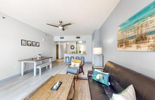 Waterside Village Apartment | Beach Brawta