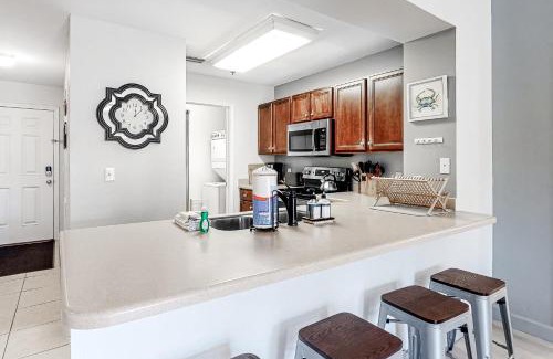 Waterside Village Apartment | Beach Brawta