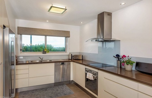 Connellys Marsh House | Beach Front Beach House Retreat