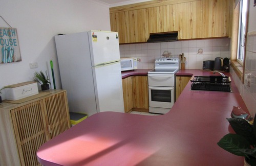 Melville House | Beach Front Blue - Absolute beachfront holiday home *OFF PEAK SPECIAL*