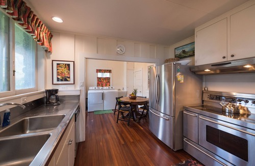 Waimanalo Beach House | Beach Front Waimanalo-Licensed #1990/NUC-1689 - White Sand Beach!