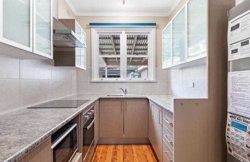 Hawks Nest House | Beach Heaven holiday