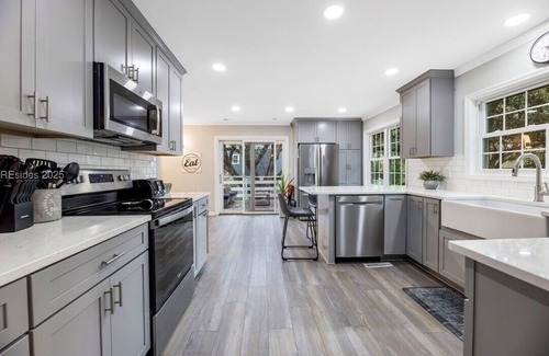 Folly Field House | Beach Heaven! Enjoy this 6BR home w/private pool and just steps to the beach!