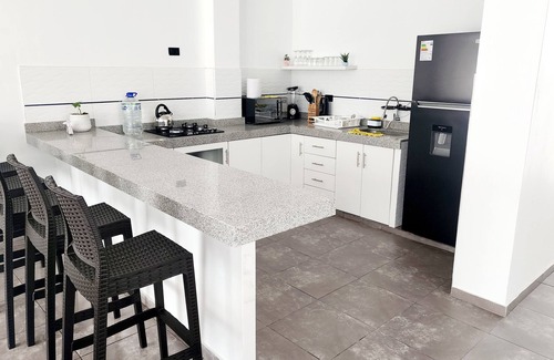 Lima House | Beach House ideal for relaxing with family or friends in Cerro de los Andes. Azul.