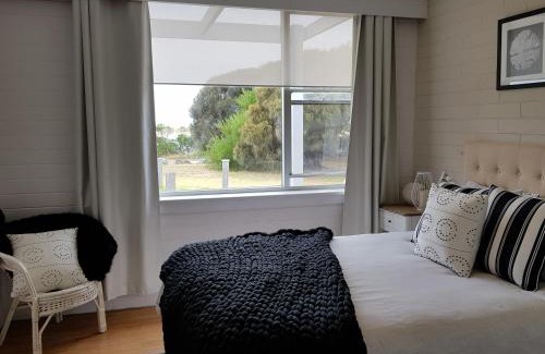 Scamander House | Beach Hut Scamander