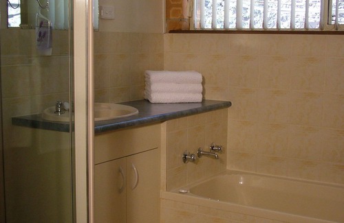 Barragga Bay Cottage | Beach & Nature