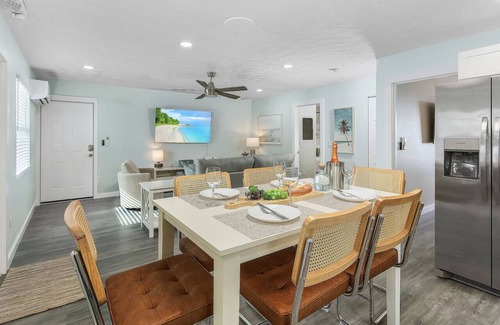 Fort Myers Beach Apartment | Beach, pool & fun times @ the Blue Lagoon!