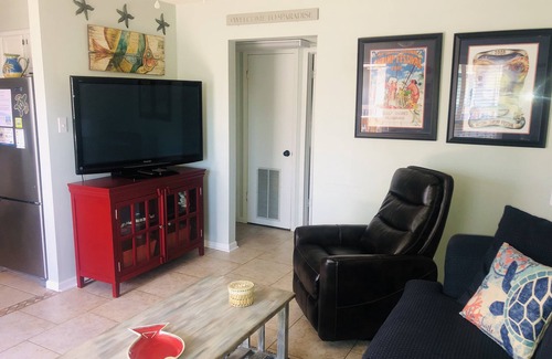 Gulf Shores Condo | BEACH SIDE #200 2 bd-1ba K,Q Sleeps 4 Still summertime at the beach! Book now!