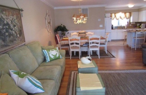 Wildwood Crest House | Beach view Fireman’s Weekend & Irish Festival in Septembern 2 Primary Bedrooms