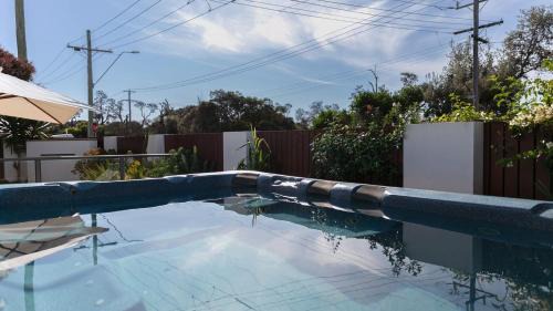 Dromana House | Beach Views