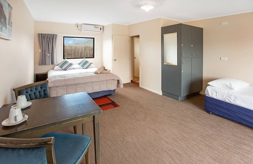 Kaitaia Hotel | Beachcomber Lodge & Backpacker