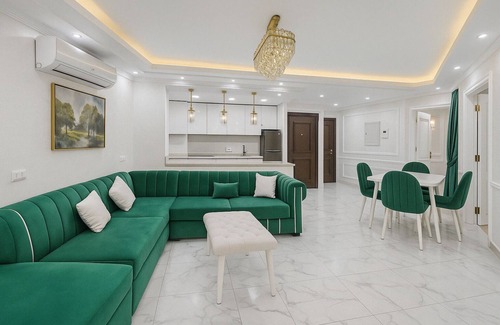 Al-Manasrah Ski Chalet | Beachfront Chalet in Porto Said with Pool & Ga